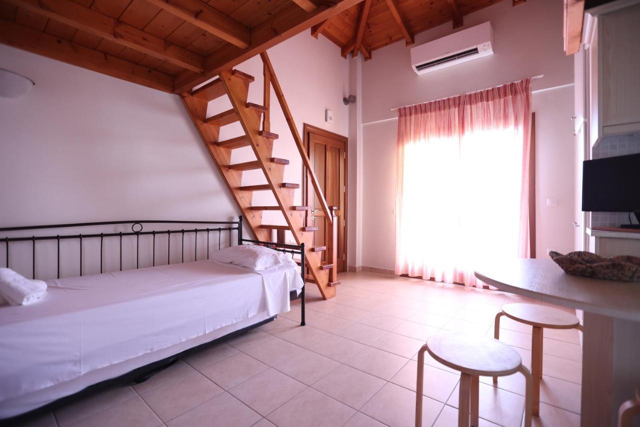 Seaside Gialova Daire Pylos Dış mekan fotoğraf